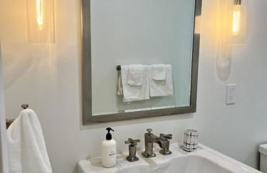 Oceanfront Fully Remodeled 2BR 2BA, Pool, Hot Tub, Gated Parking - Foto 15