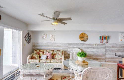 Cozy Lakefront Middle Bass Retreat with Balcony - Foto 8