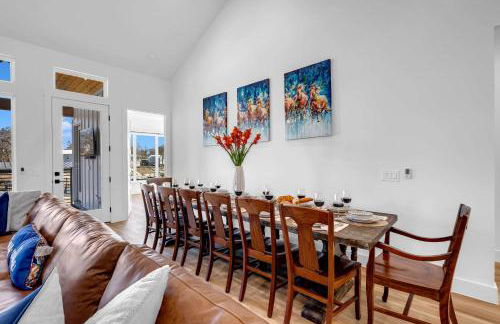 The Woodland Escape with Concierge Services - New Listing - Foto 16