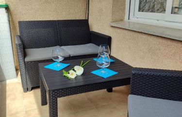 Piso de 4 habitaciones en el centro de Roses - Photo 3