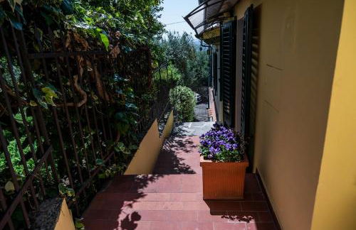 Detached house in a quiet area, close to the Settignano center - Foto 1
