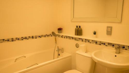 The Platinum Apartment- Cardiff Bay - Foto 2