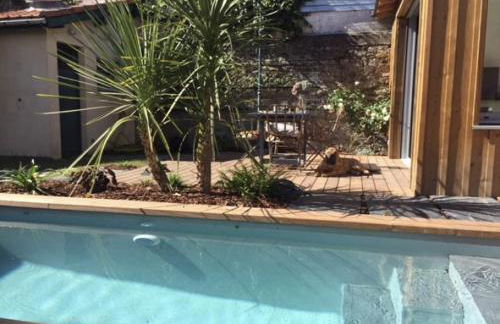 Le Nid du Héron, maison avec piscine chauffée privative au cœur de Nantes - Foto 6