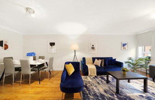 Luxury 3-Bed Apartment with Private Garden En-Suites & Underground Parking Prime NW6 London Location - Foto 14