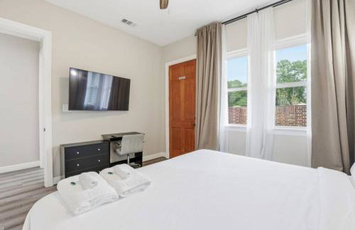 O26A Single Story 2BR Townhome King Beds Pet Friendly Houston - Foto 20