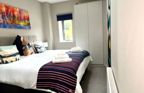 River Vista Retreat - Luxury duplex Apt - Views - Parking - Cycle storage - Spa access option - Foto 49