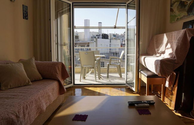 Immaculate 2-bed Apartment in Zografou - Photo 1