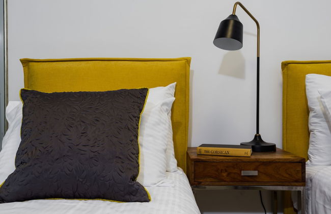 Contemporary & Texture-Rich Hideaway - Foto 7