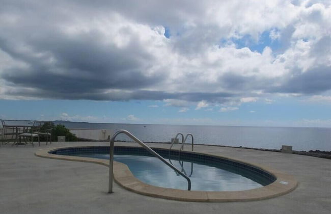 Fabulous one Bedroom in West Bay - Photo 13