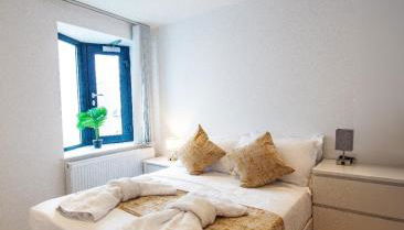 2 Bedroom, 2 Bathroom Apartment with Balcony in Hoxton, Zone 1, Sleeps 6 - Foto 4, towels