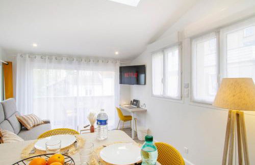 Soleil d'Été - Netflix & Wifi - Balcon - Climatisation - Parking Gratuit - check-in 24H24 - Emplacement Vélos - GoodMarning - Foto 11