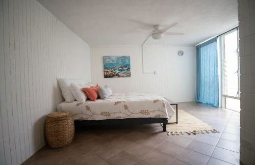 Beach & Country Beachfront Studio - Photo 6