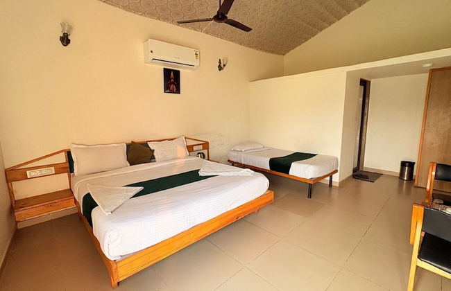 Unity Sunrise Resort Statue of Unity Ekta Nagar - Photo 15