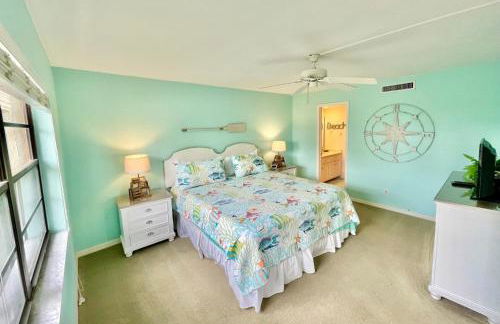 End Unit Steps from Beach Access w/ No Crazy Beach Prices - Foto 23