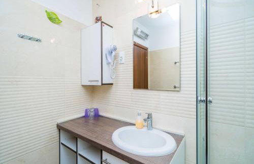 Villa Samba - Two Bedroom Apartment with Balcony and Sea View - Foto 18