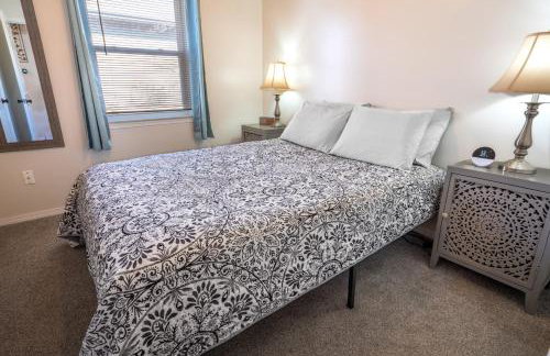 Main Retreat with King Bed in Master and has Garage - Photo 24