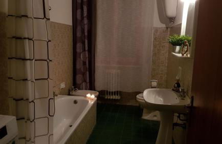 VAL D'ORCIA DELUXE 2, RAFFINATA CASA immersa nel verde con WiFi, giardino e parcheggio - Foto 32