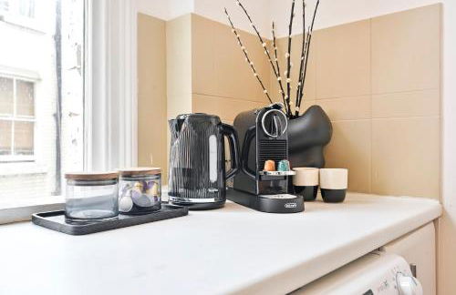 Huge 2 Bedrooms 3 Beds! Covent GDN 3 min to subway - Foto 3