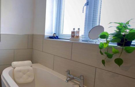 Bright, Stylish 1 KS Bed Bungalow with Private Garden - Foto 29