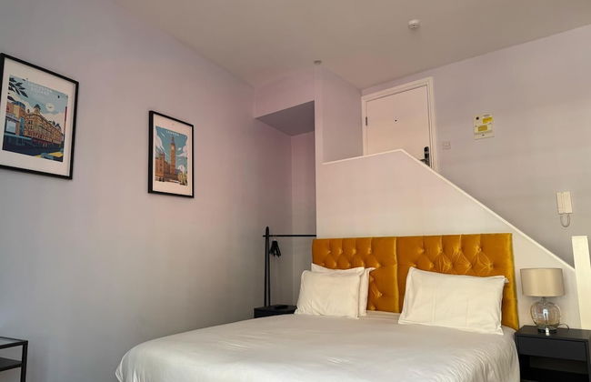 Leicester Square 3rd Floor Studio - Photo 6