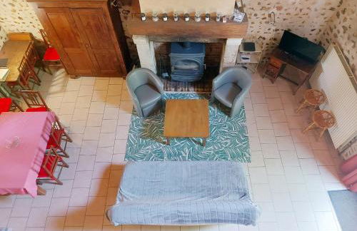 Gîte chaleureux dans un ancien corps de ferme avec wifi, cheminée et grand jardin à Châteaudun - FR-1-581-71 - Foto 18