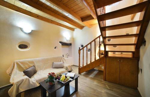 George & Helen's House - Photo 13