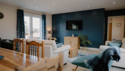 Cosy wee cottage -modern, open plan, parking, EV - Foto 2