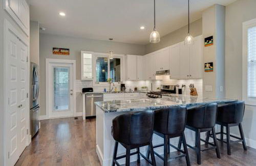 Large East Nashville Home with Game Room sleeps 12 - Foto 13