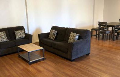 Large apartment, sleeps up to 10 people comfortably, direct NYC Manhattan train only 5 minute walk away, MetLife Stadium FIFA World Cup 25 minutes away - Foto 3