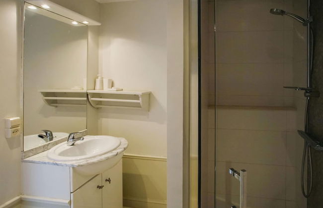 Beautiful Villa Near the Sea - Photo 35