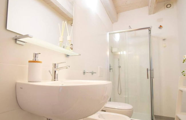 Welcomely - Xenia Boutique - Foto 28