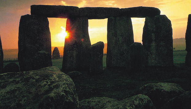 Explore Lacock and Bath with Lunch and a Choice of Windsor Castle or Stonehenge - Full Day Tour - Foto 3