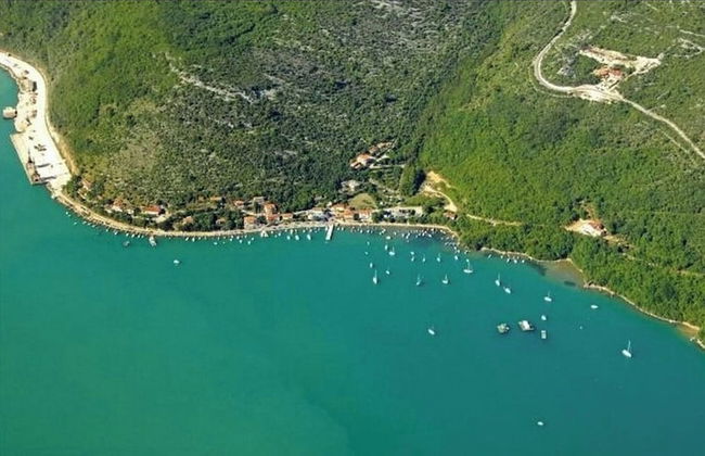 Spacious Villa With Pool and Garden in Stokovci - Foto 51