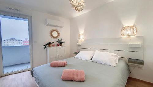 SAGLIO - Neuf - SPA - Parking - Tram - Proche Centre - Tout confort - Foto 5, towels