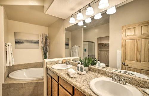 Deck and Gas Grill Spacious Pinetop Cabin - Foto 13