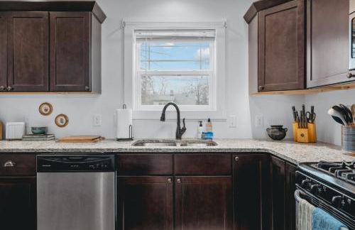 NEW Ivy House 3BR Townhome Downtown Beaches Wineries - Foto 33