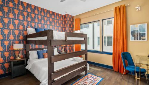 Chic Oasis 2 miles from DT - Pool table - B-Dashy - Foto 5