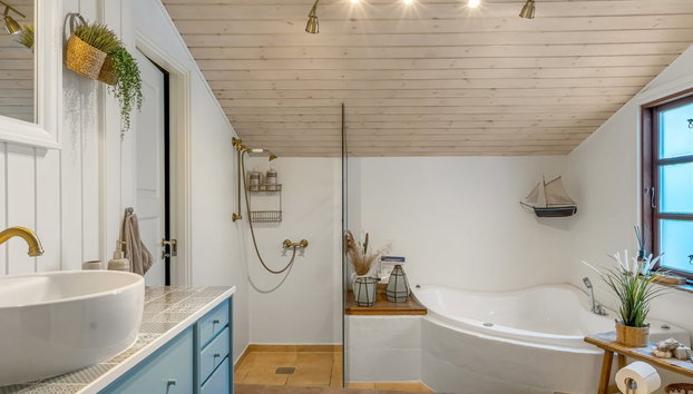 "Gunnulf" - 750m from the sea - Foto 3, Bathroom / Wellness