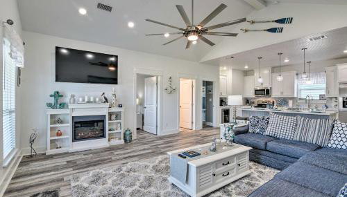 Steps to Coast Bolivar Peninsula Beach House! - Foto 4