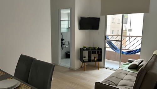 0432 - Apto com 2 Dorms para 6 Hóspedes - Foto 2