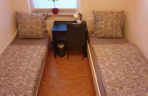 RK79 Ferienwohnung mit 4 Zimmer, Garten und Pool nähe Klinikum U-Bahn & S-Bahn zum Messegelände Nürnberg - Foto 32