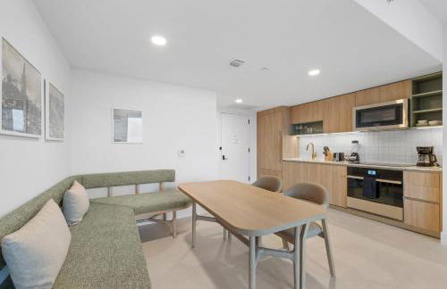 On 46th Floor! Amazing Views and Free Parking - Foto 23