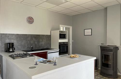 Maison moderne à La Chabanne avec jardin et animaux admis - Photo 4