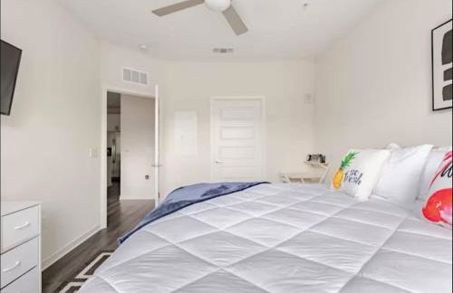 LuXury Stay | Pool + Gym + Fast Wi-fi - Foto 36