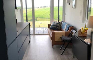 Romantic Glamping Pod for 2 with Private Hot Tub Ballycastle North Coast Retreat Pod 3 - Foto 25