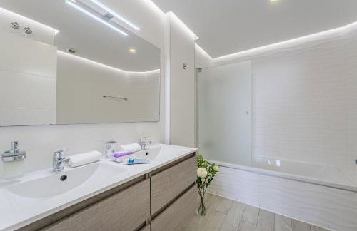 Sunset Bliss Penthouse with airco & heated pool - Foto 28