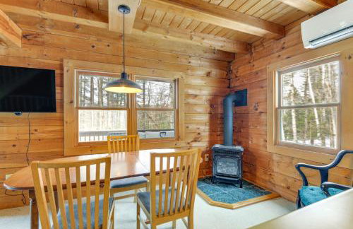 2 Mi to Boat Ramp Log Cabin in New Hampshire - Foto 6