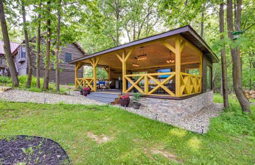 Custom-Built Clarklake Cabin: Sauna & Cold Plunge! - Photo 38