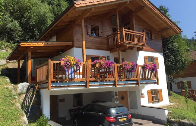 Chalet in Konigsleiten Near Ski Bus & Pool - Foto 1