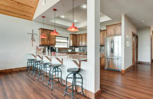 Luxe Table Rock Lake Vacation Rental with Hot Tub! - Foto 7